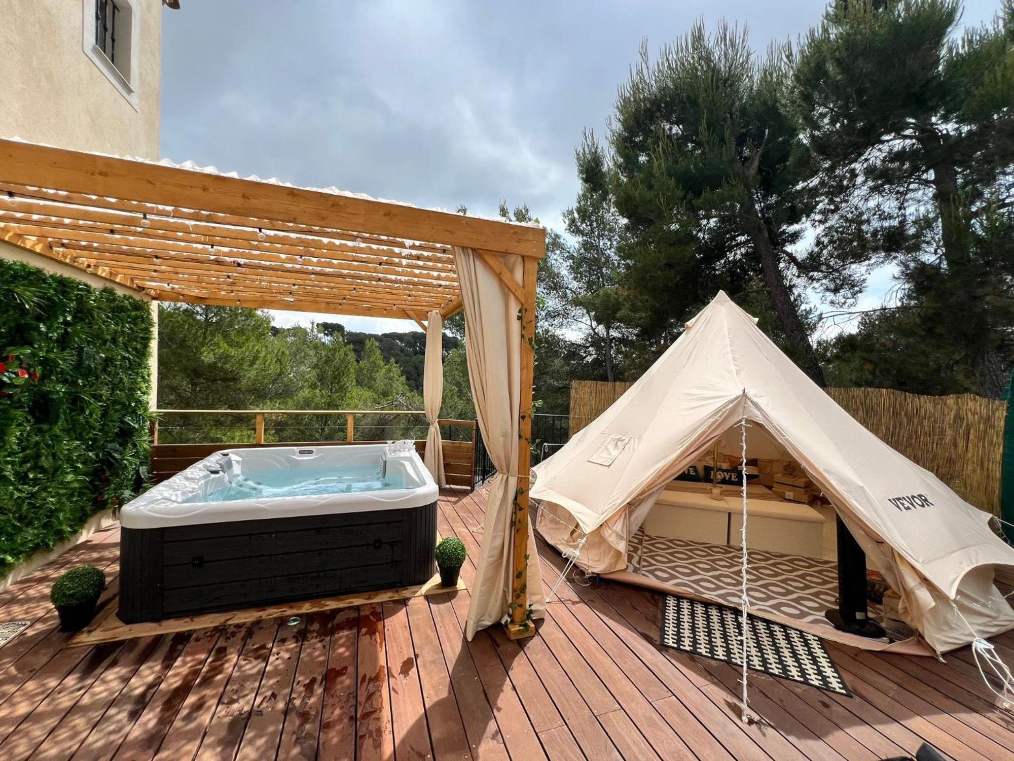 Love Room Tente Lodge Spa Mfg Chez C&C, Exclusivement Reservee Aux Adultes Cantaron Exteriér fotografie