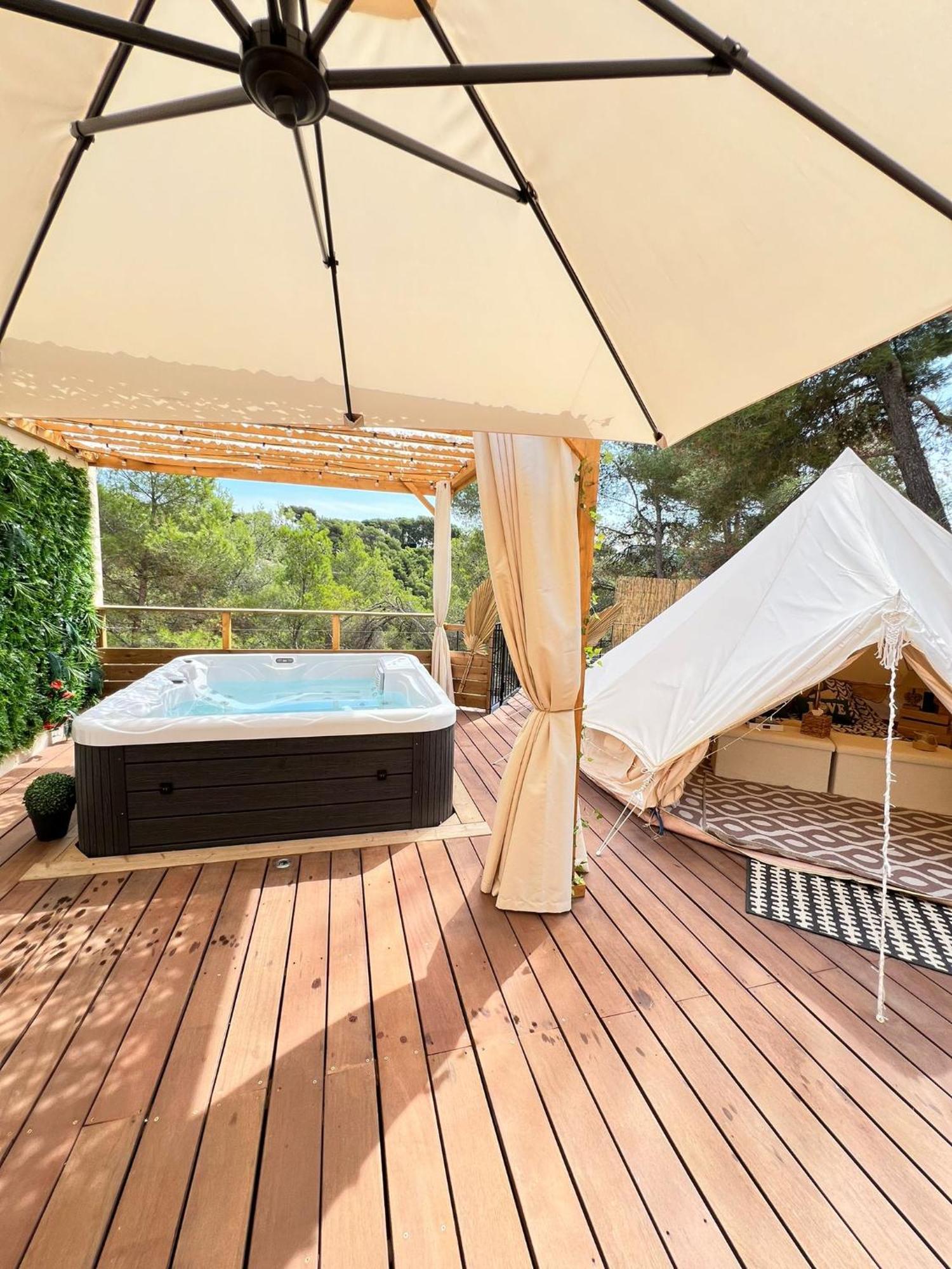 Love Room Tente Lodge Spa Mfg Chez C&C, Exclusivement Reservee Aux Adultes Cantaron Exteriér fotografie