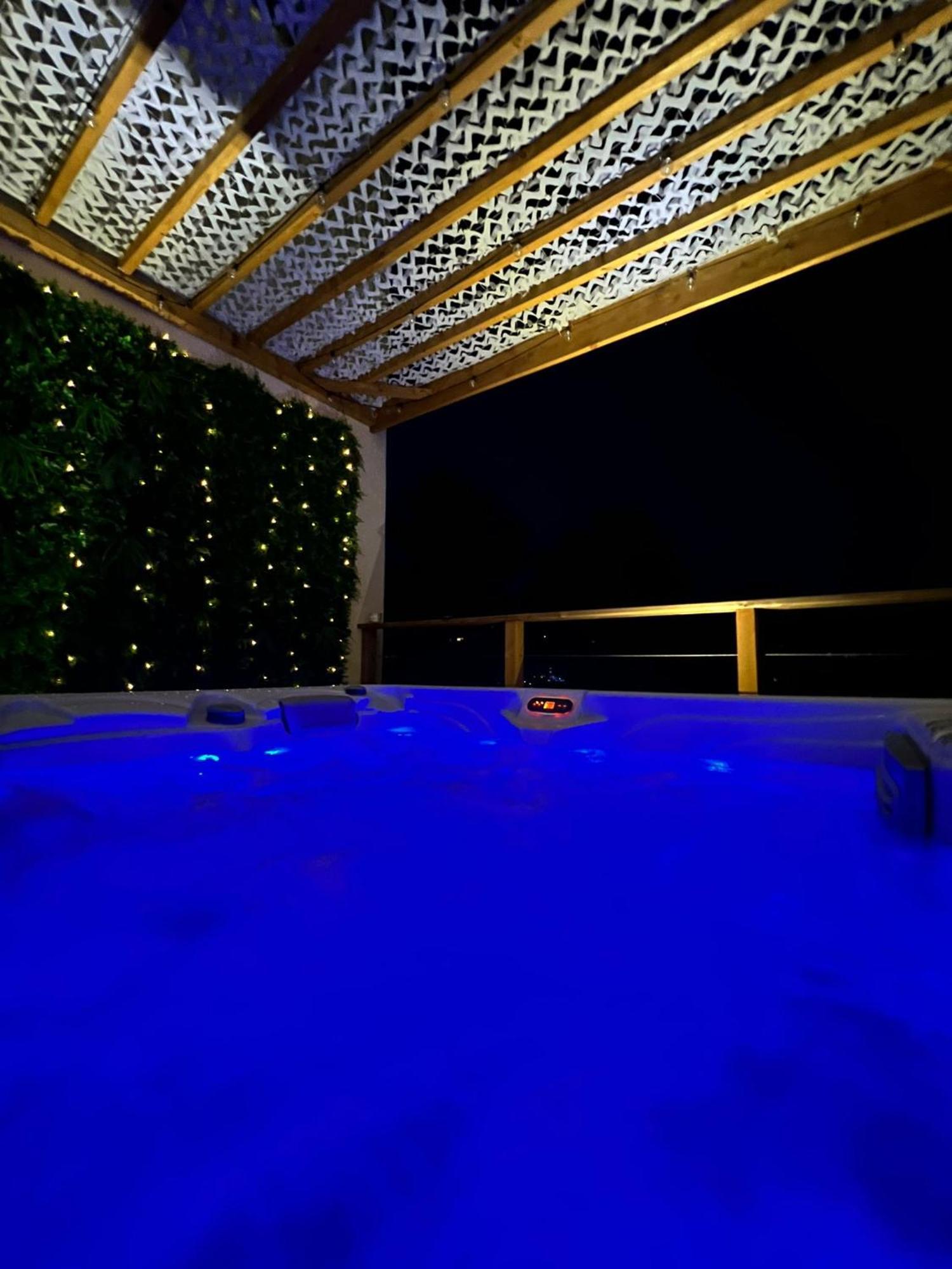 Love Room Tente Lodge Spa Mfg Chez C&C, Exclusivement Reservee Aux Adultes Cantaron Exteriér fotografie